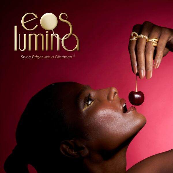 EOS Lumina